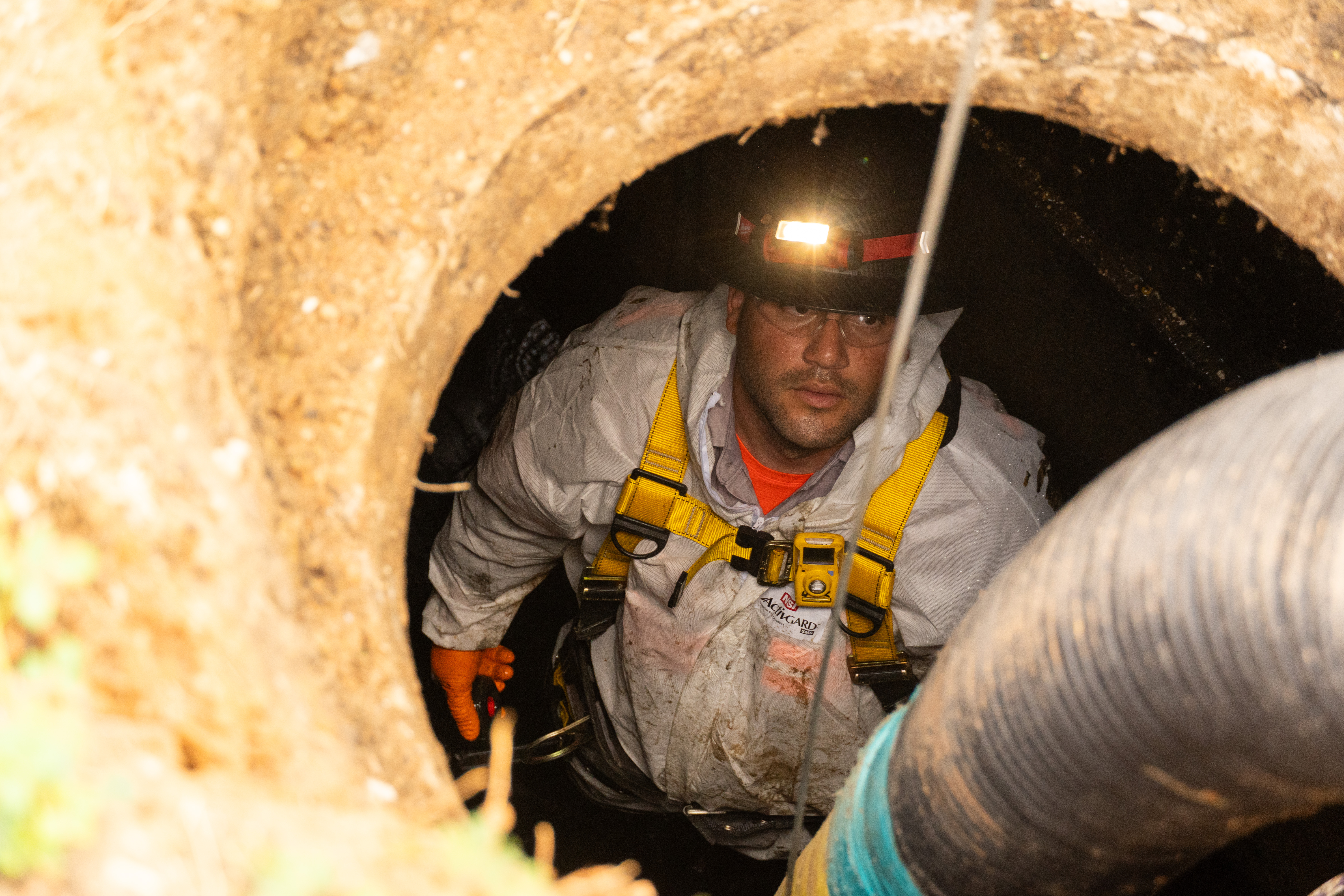 Confined space entry basin cleaning and solids removal in Houston TX